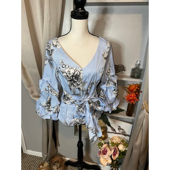 NWT WHBM $99 Ruched Sleece Tie Poplin Peony Stripe Sketch Blue size 8 New Top - Picture 1 of 12